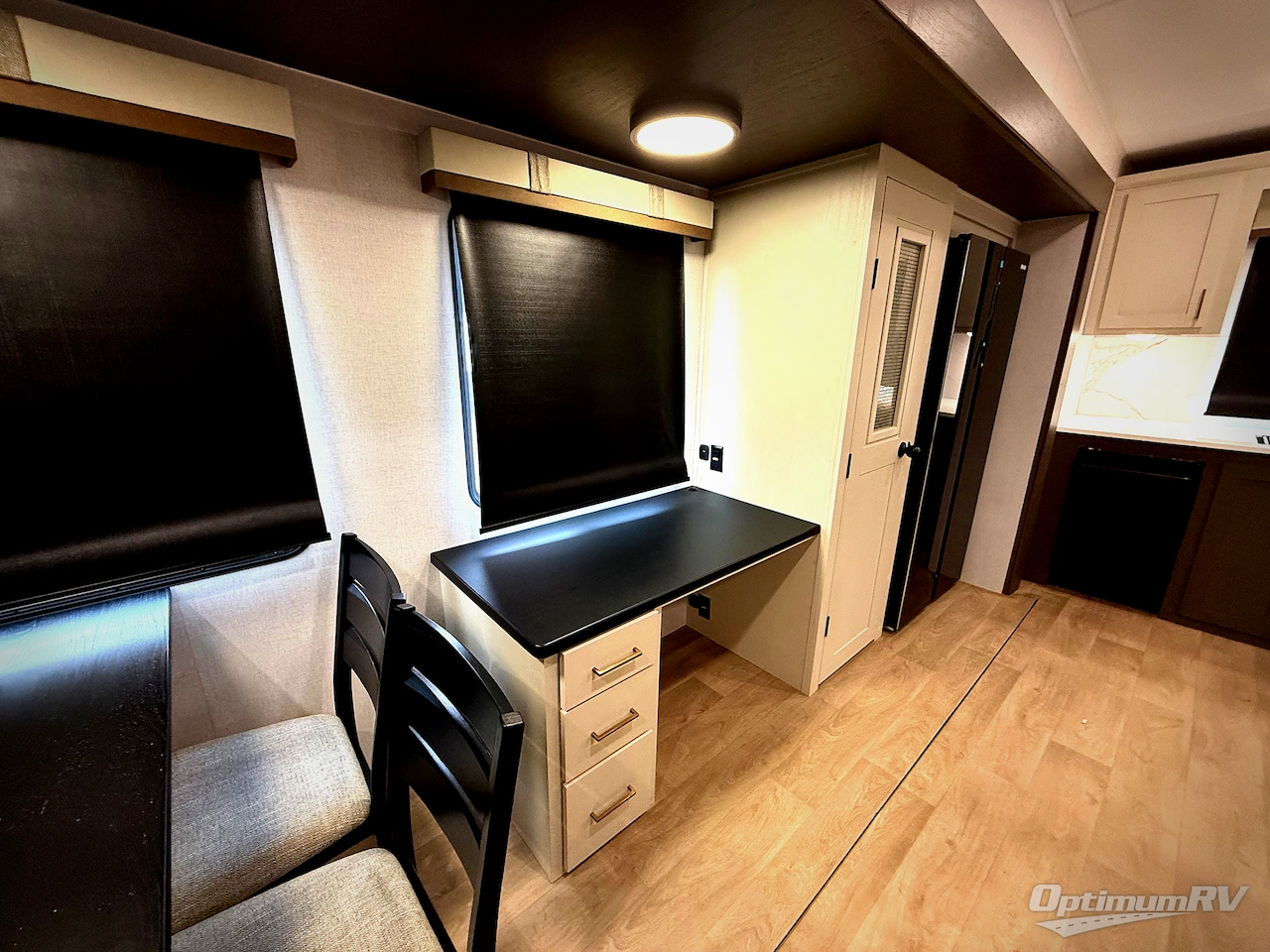 2026 East To West Tandara 388LR Photo 10