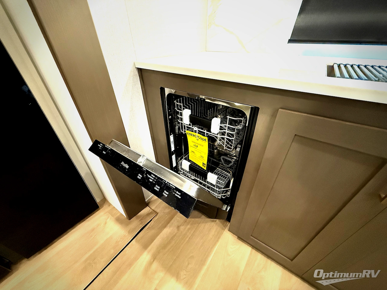 2026 East To West Tandara 388LR Photo 14