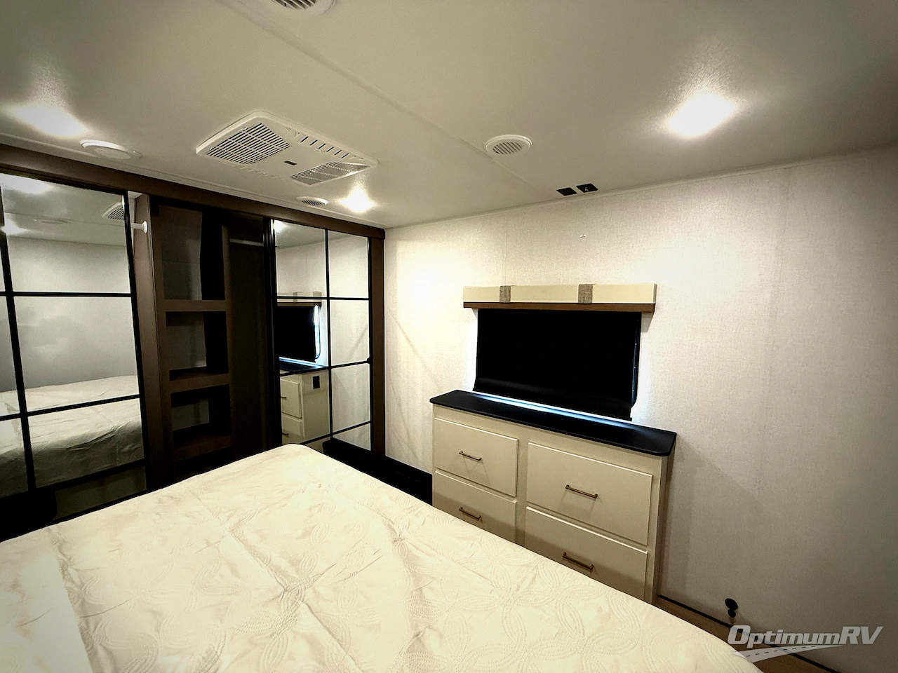 2026 East To West Tandara 388LR Photo 26