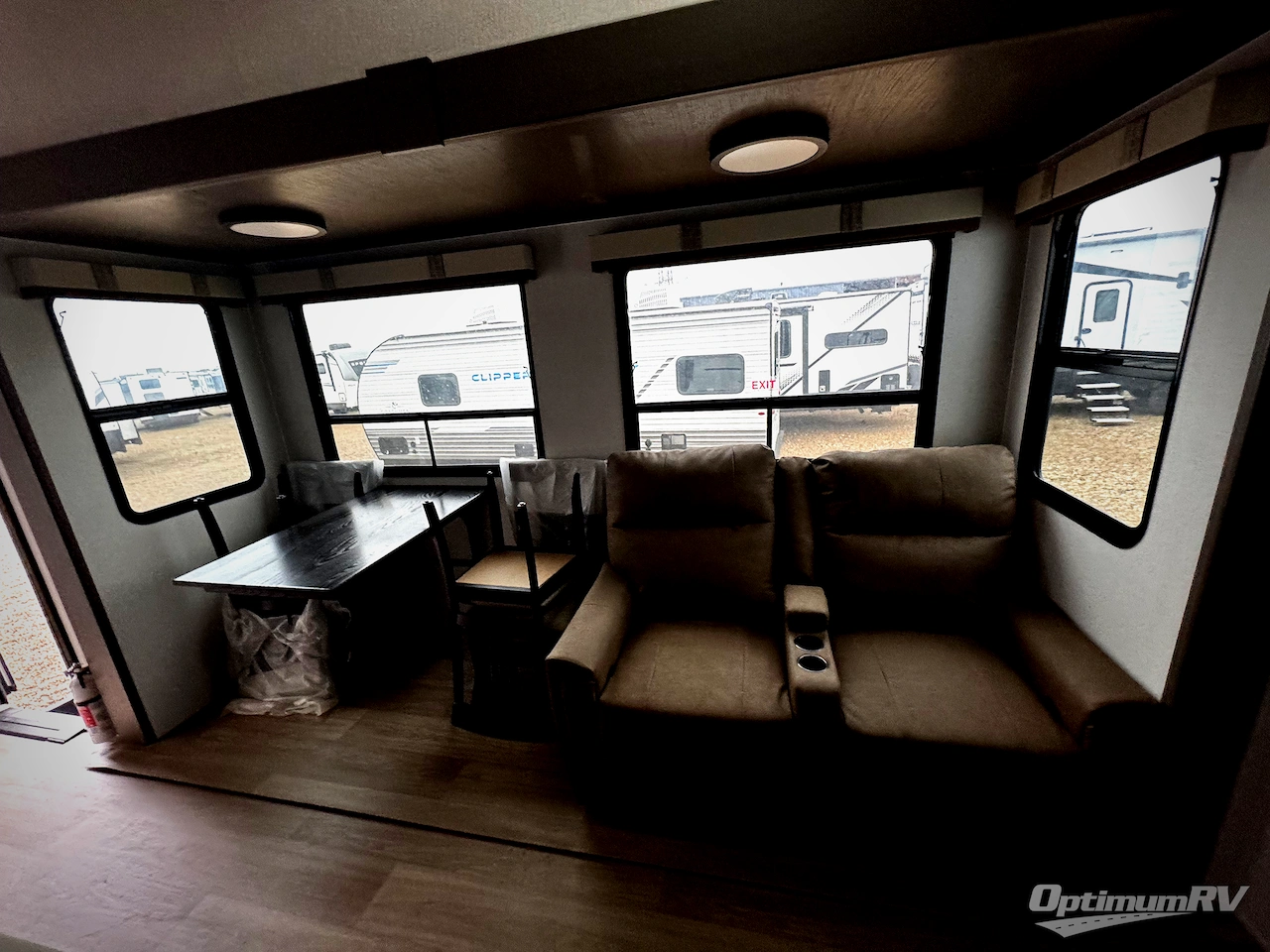 2026 East To West Tandara 387BH Photo 9