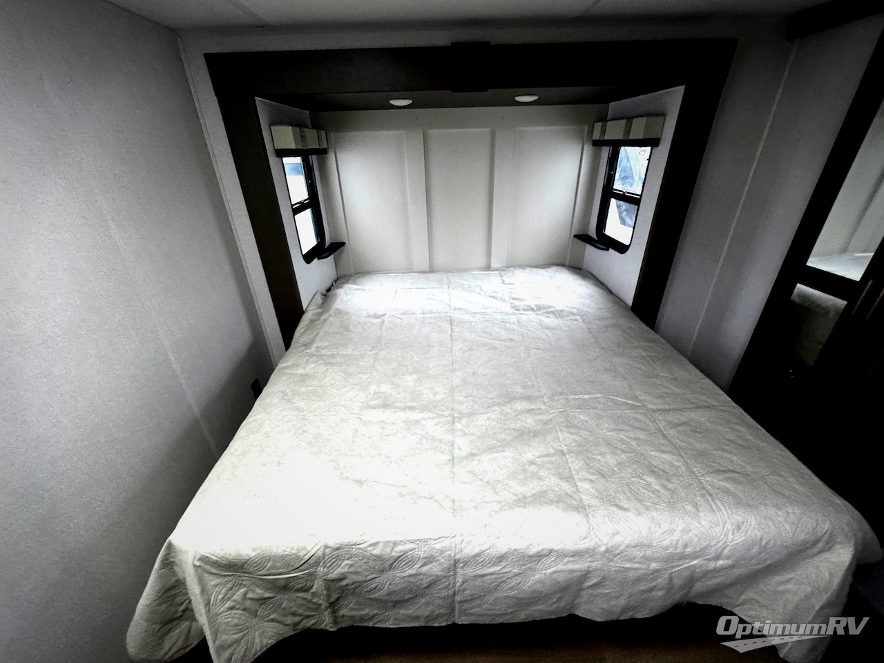 2026 East To West Tandara 387BH Photo 18