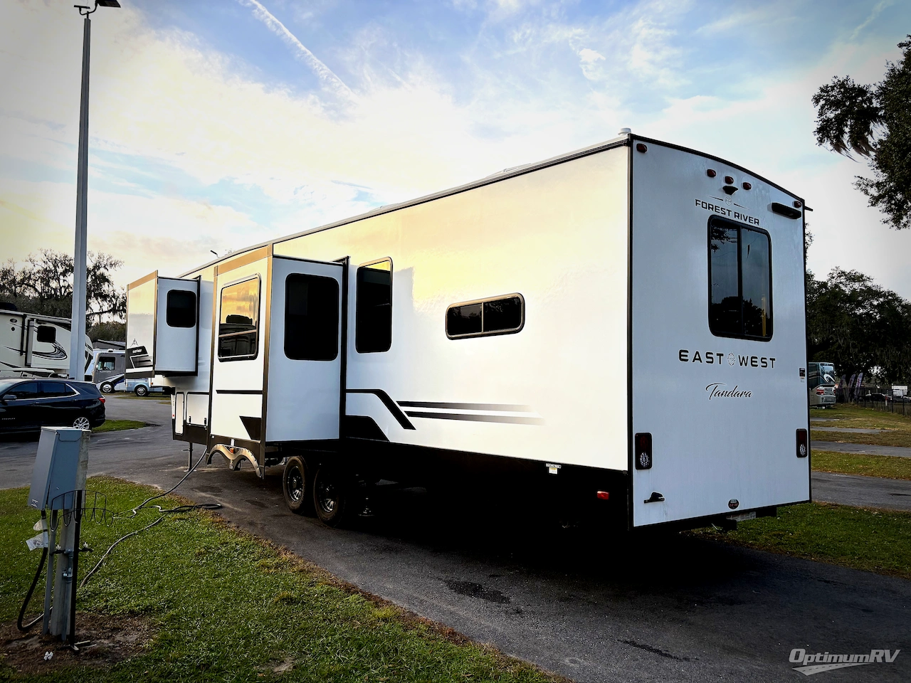 2026 East To West Tandara 388LR Photo 3