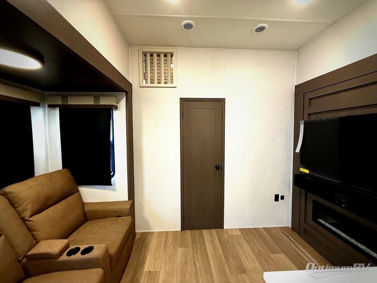 2026 East To West Tandara 389DS Photo 15