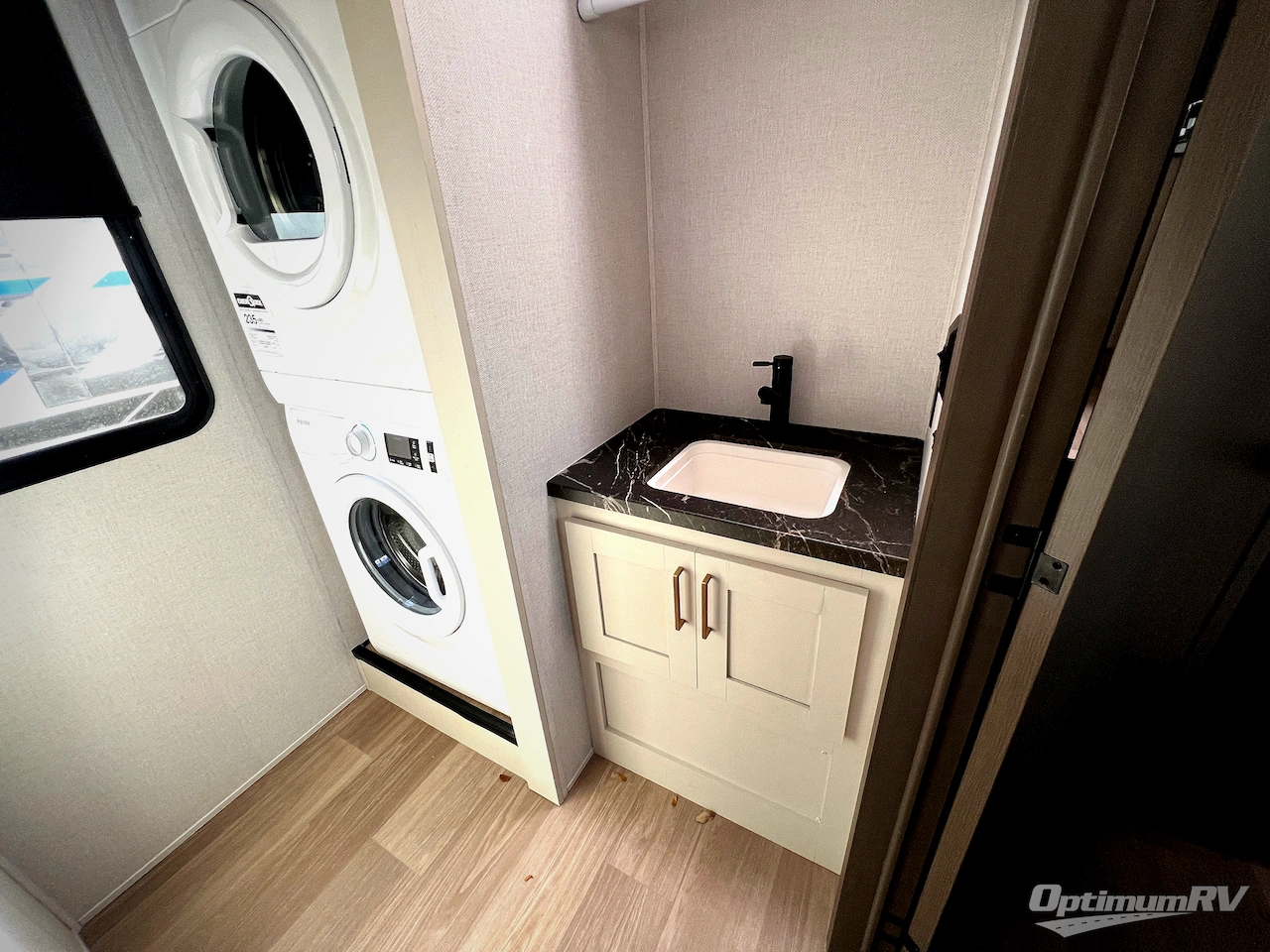 2026 East To West Tandara 388LR Photo 22