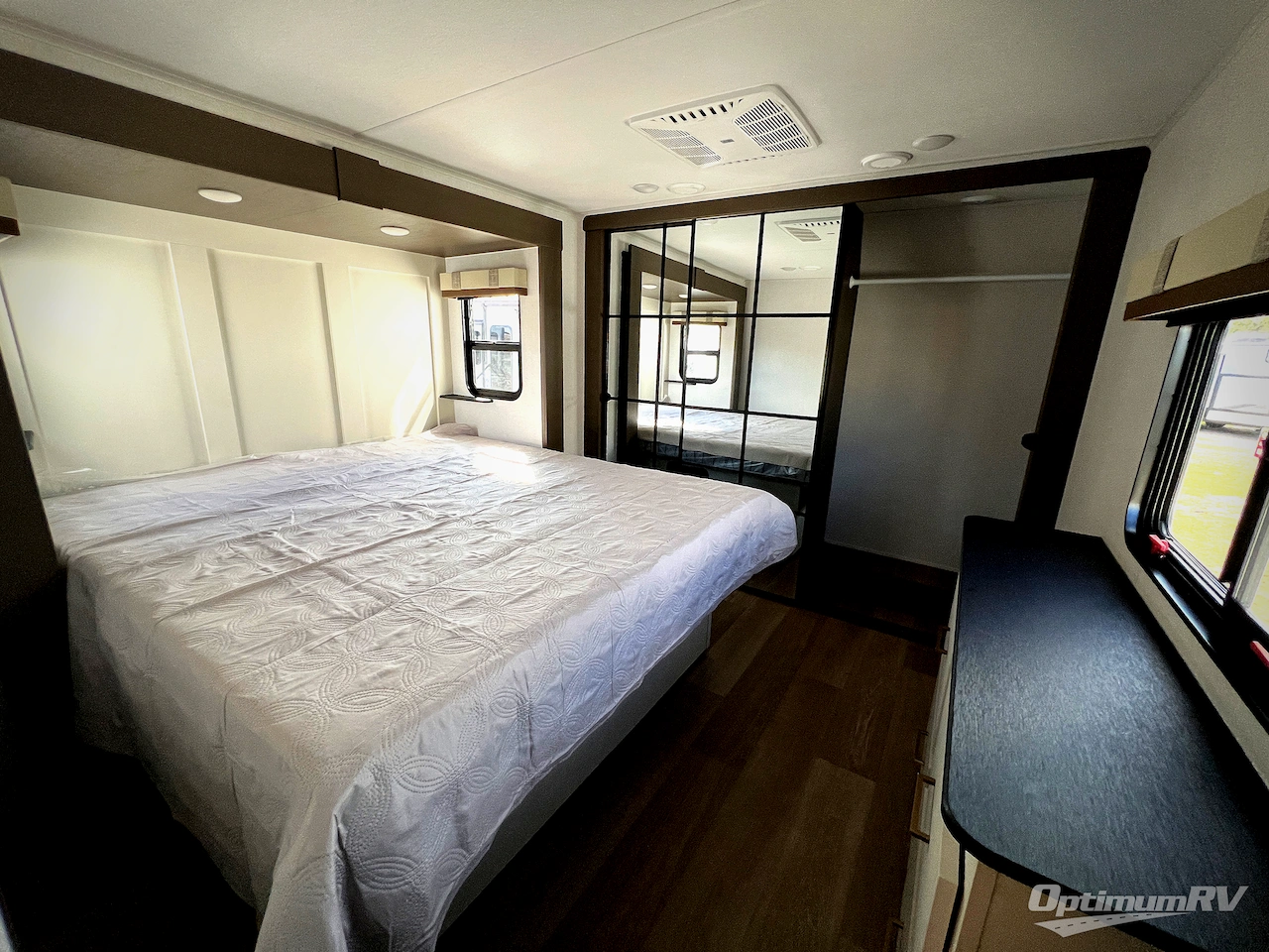 2026 East To West Tandara 388LR Photo 24