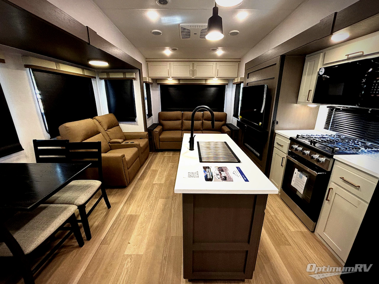 2026 East To West Tandara 295RL Photo 4