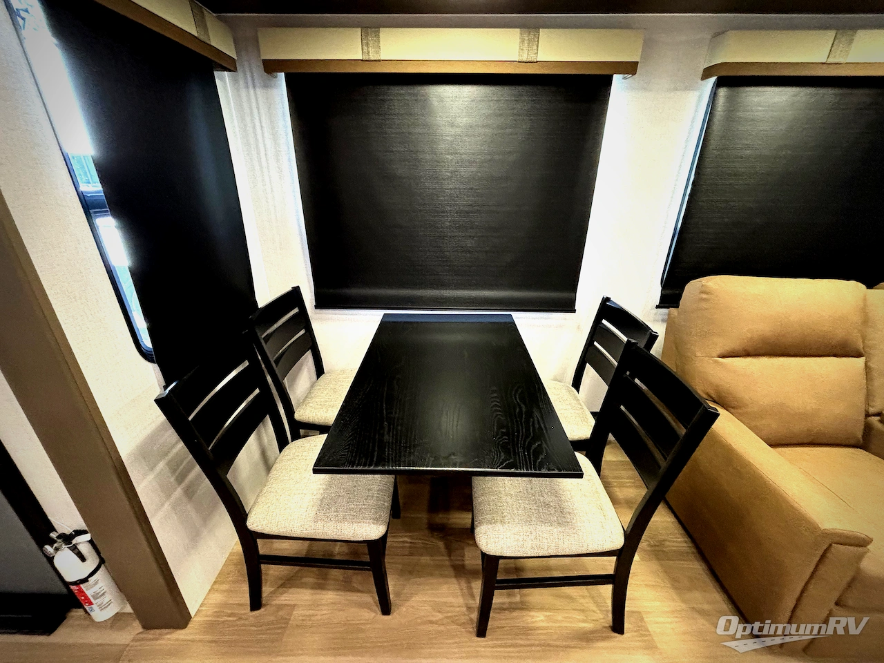 2026 East To West Tandara 295RL Photo 17