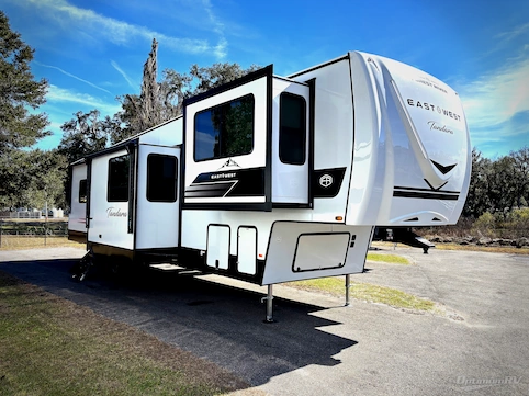 New 2026 East To West Tandara 390FL Featured Photo