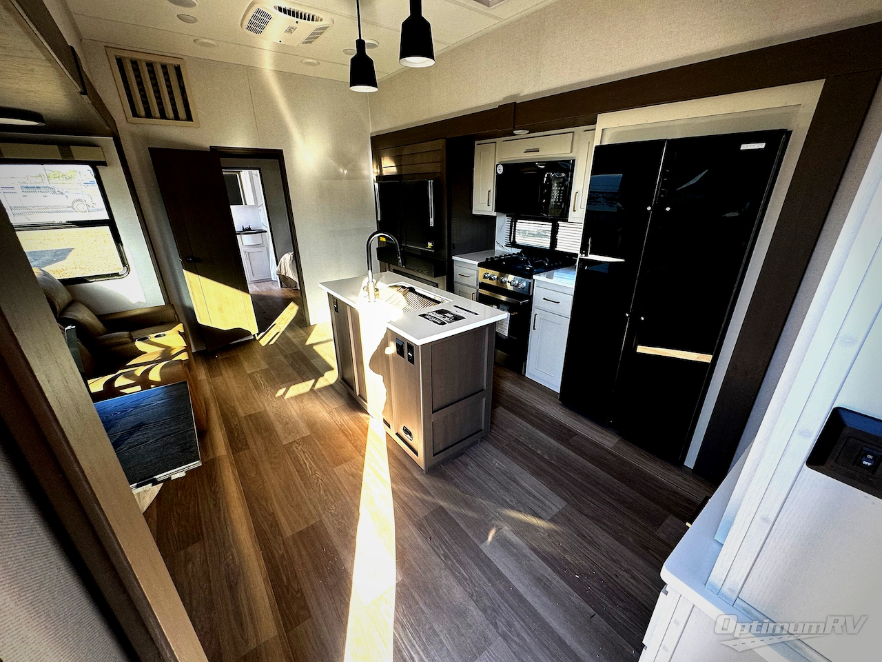 2026 East To West Tandara 389DS Photo 3