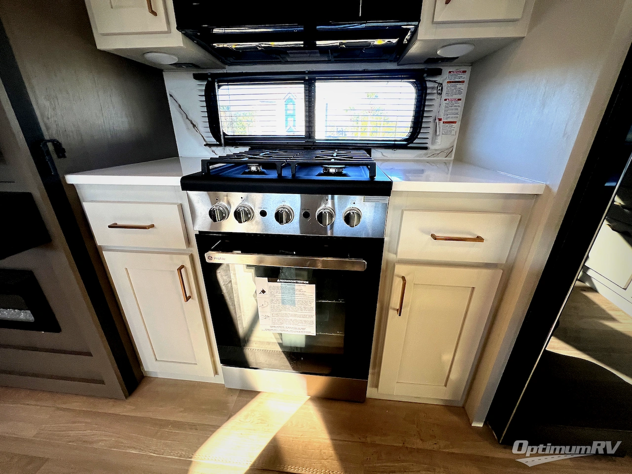 2026 East To West Tandara 389DS Photo 10