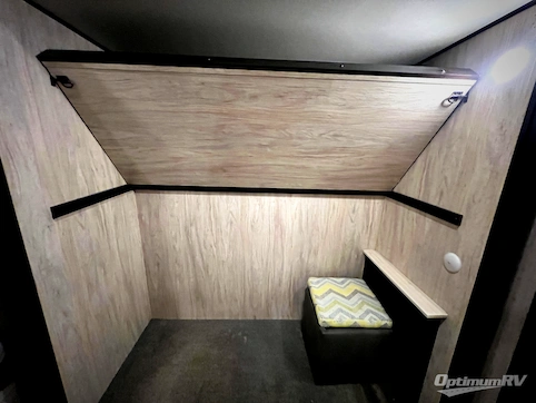 2017 Palomino Columbus Compass 374BHC RV Photo 3