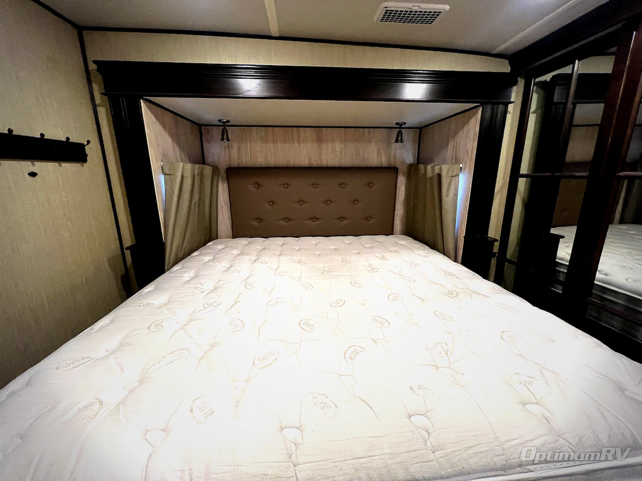 2017 Palomino Columbus Compass 374BHC Photo 22