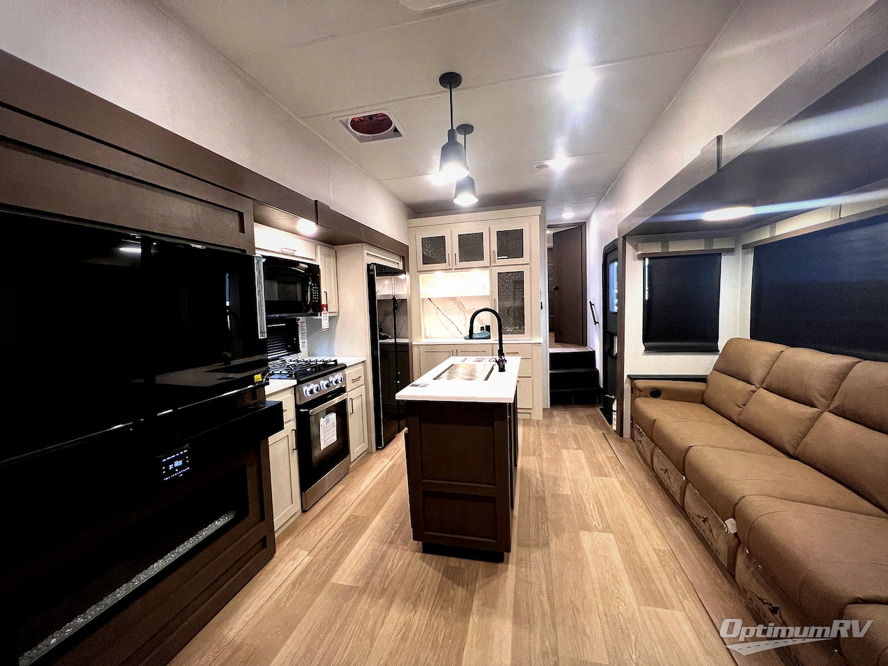 2026 East To West Tandara 389DS Photo 5