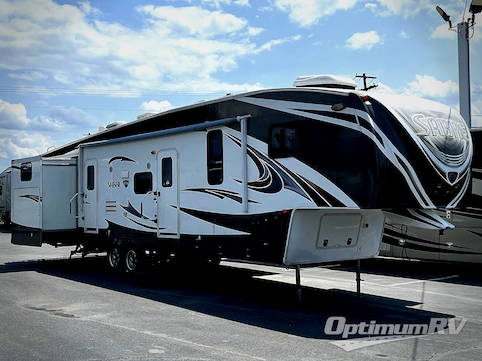 Used 2013 Palomino Sabre 36QBOK Featured Photo