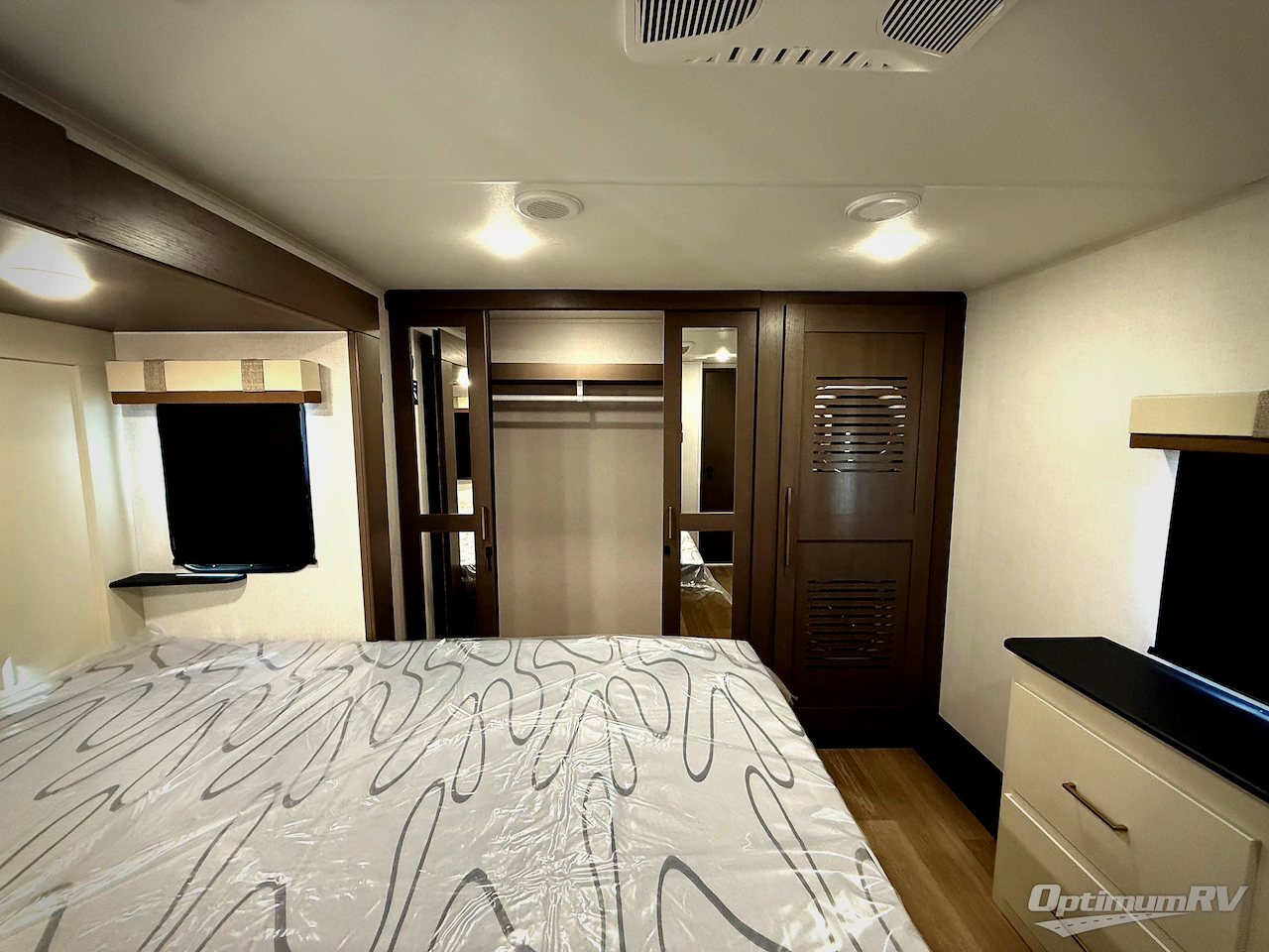 2026 East To West Tandara 389DS Photo 13