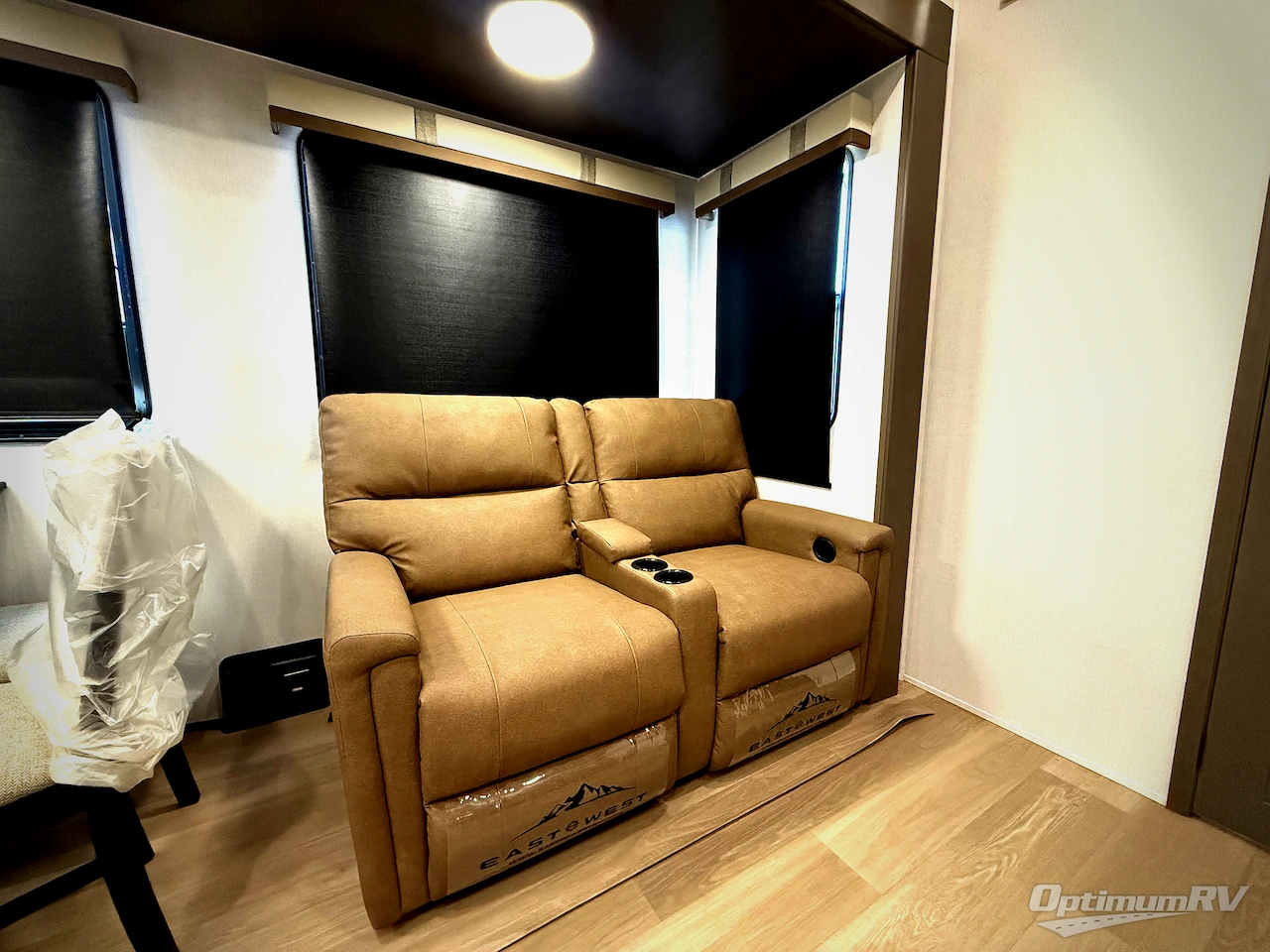 2026 East To West Tandara 389DS Photo 17