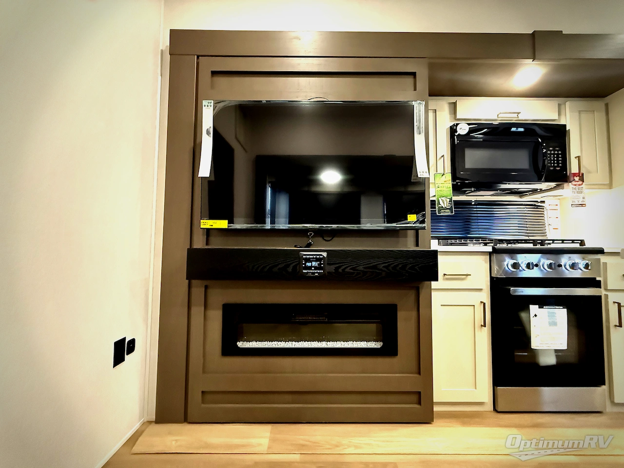 2026 East To West Tandara 389DS Photo 18