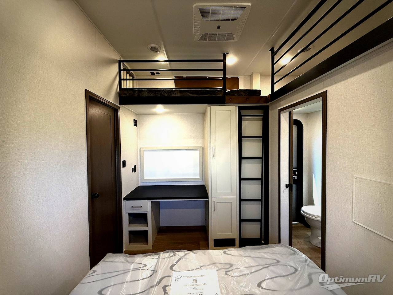 2026 East To West Tandara 389DS Photo 28