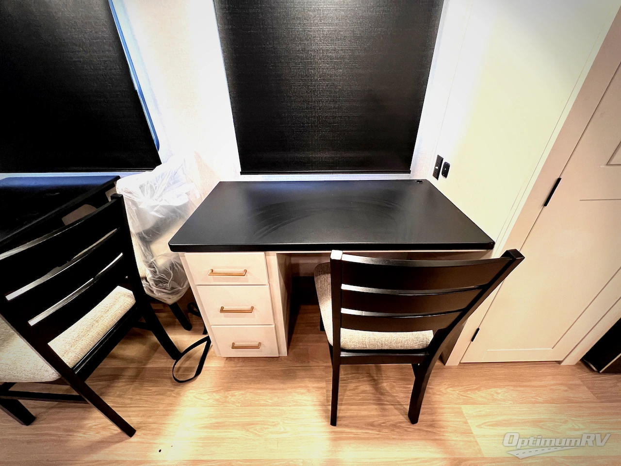 2026 East To West Tandara 388LR Photo 9