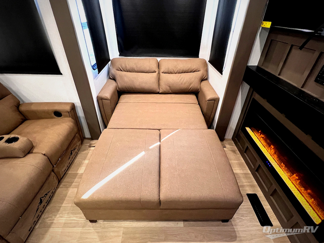 2026 East To West Tandara 388LR Photo 36