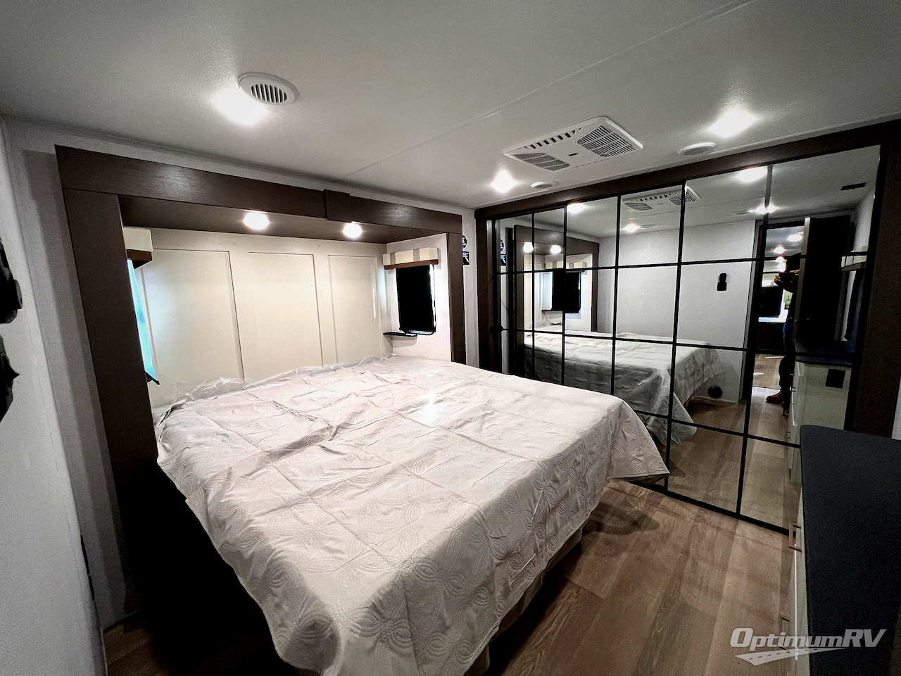 2026 East To West Tandara 388LR Photo 51