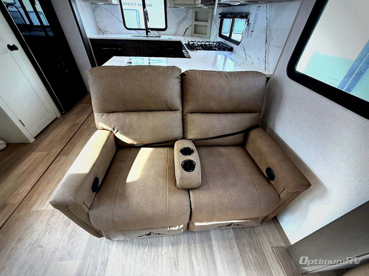 2026 East To West Tandara 388LR Photo 7