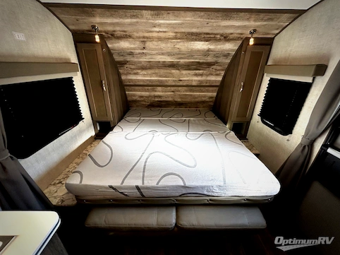 2022 Gulf Stream Vista 19MBS RV Photo 3