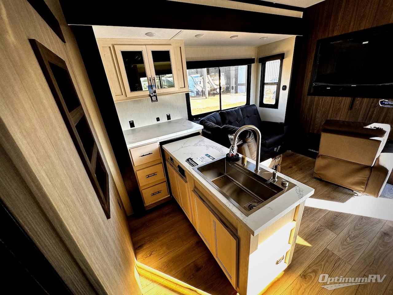 2026 Forest River Vengeance Rogue Armored 391T145 Photo 10