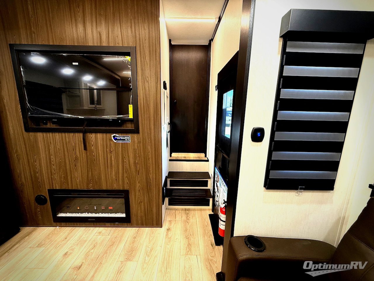 2026 Forest River Vengeance Rogue Armored 391T145 Photo 22