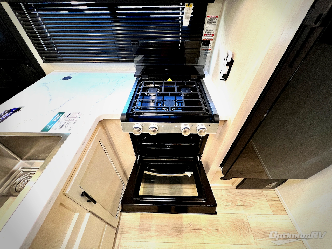 2026 Forest River Vengeance Rogue Armored 32L132 Photo 10