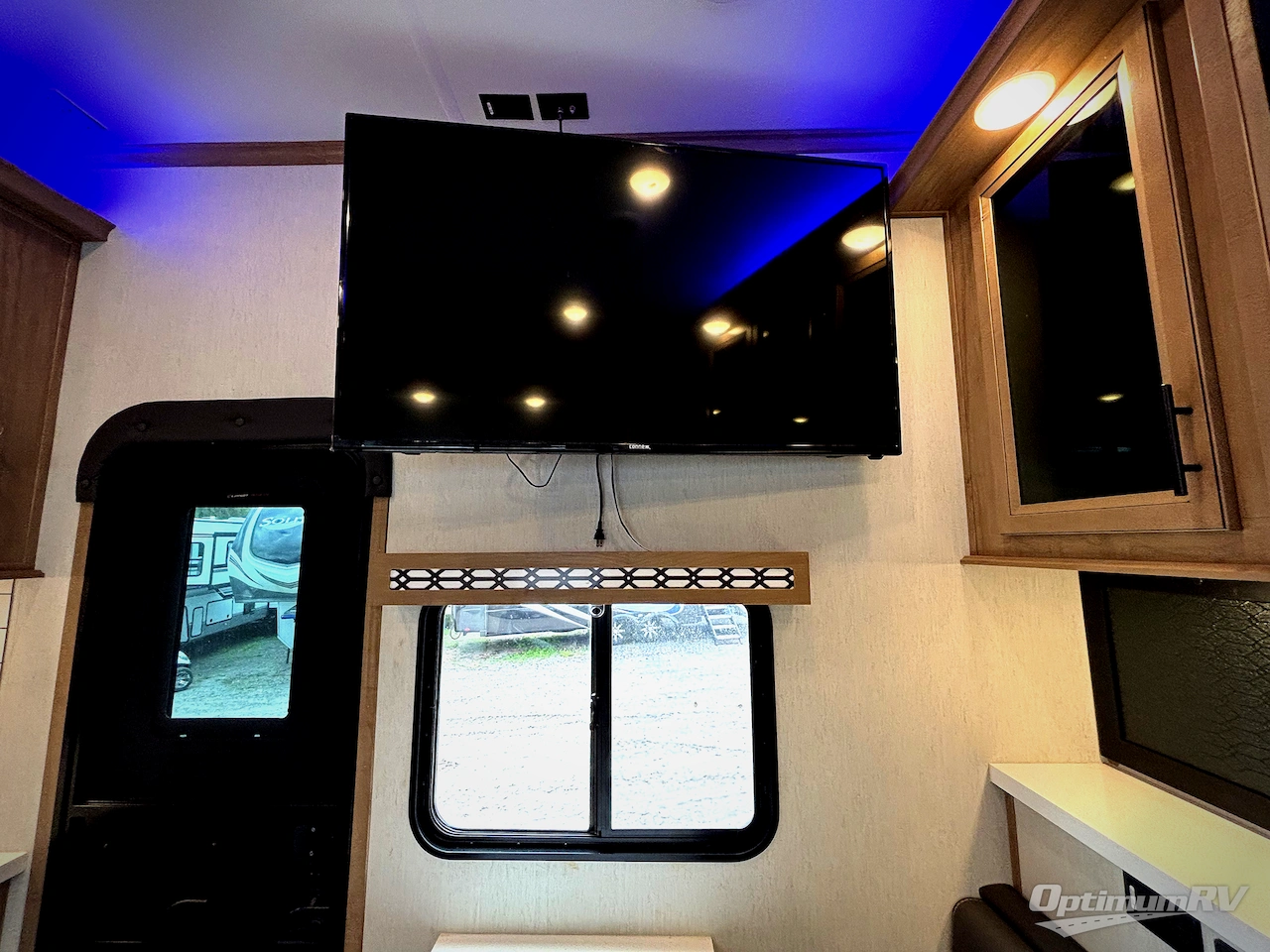 2023 Forest River Vengeance Rogue Armored VGF4007G2 Photo 18