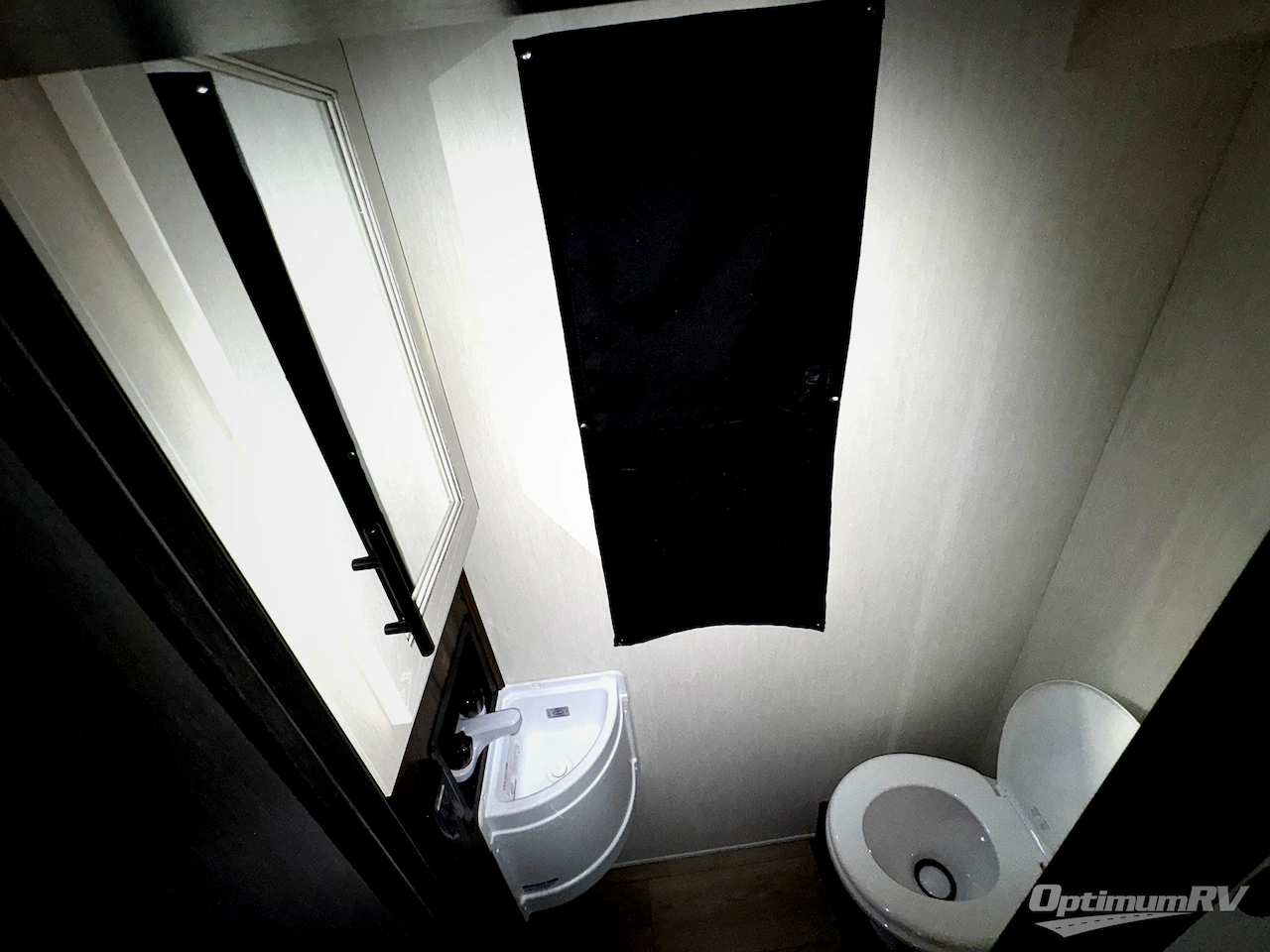 2026 Forest River Vengeance Rogue Armored 32L132 Photo 11