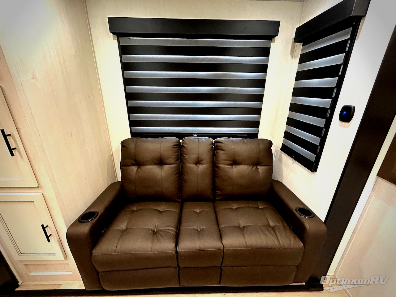 2026 Forest River Vengeance Rogue Armored 32L132 Photo 16