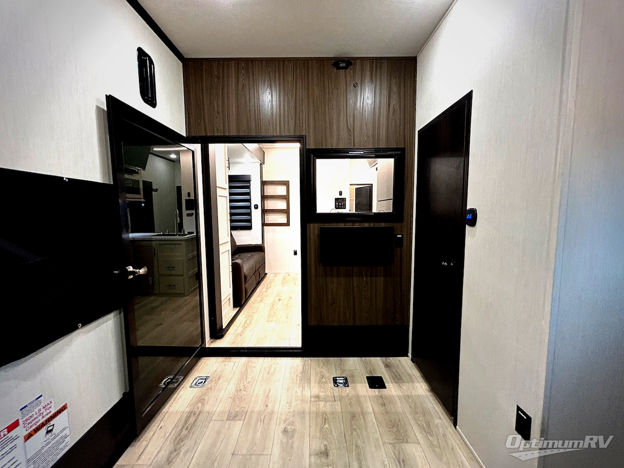 2026 Forest River Vengeance Rogue Armored 32L132 Photo 18