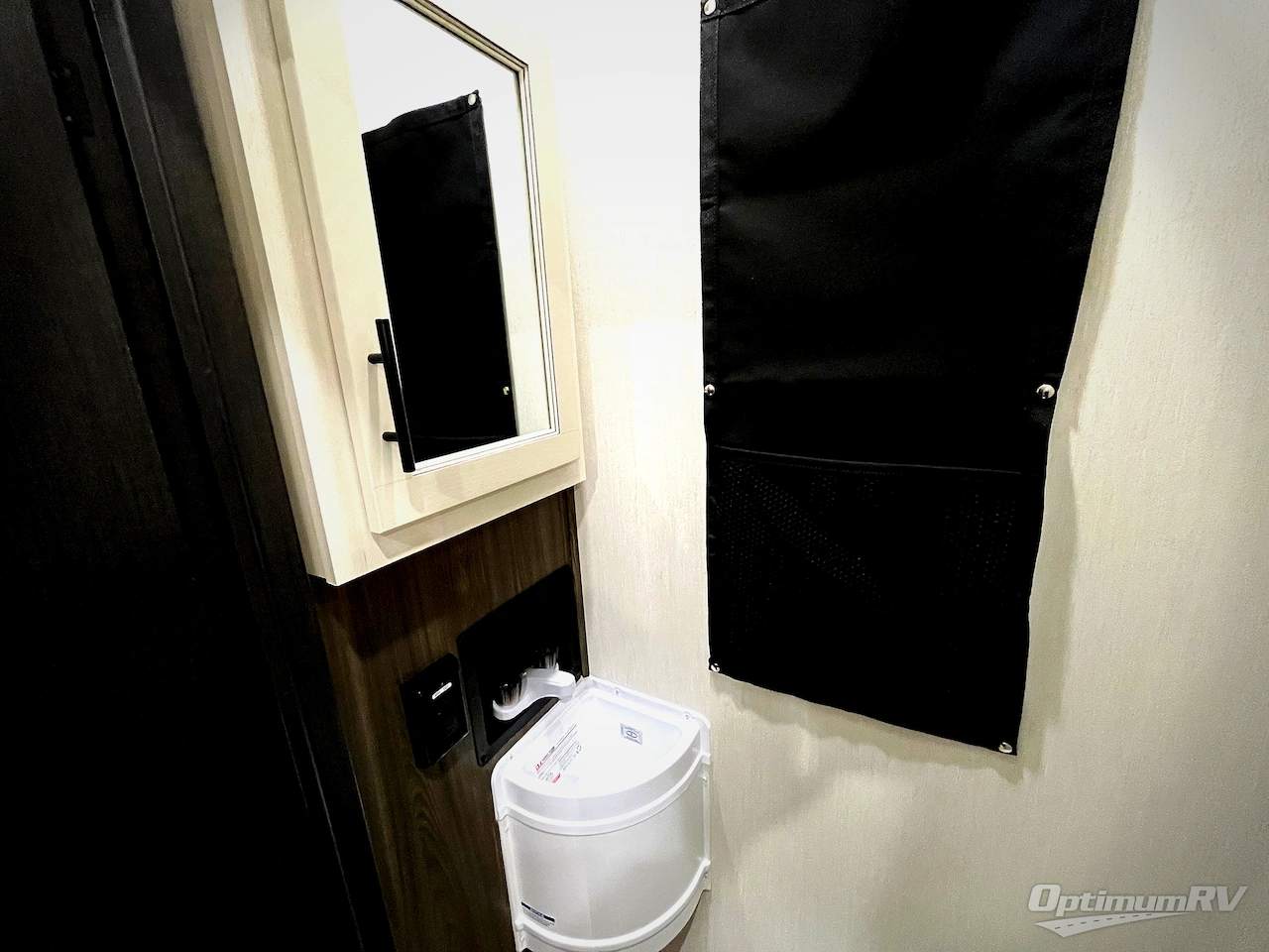 2026 Forest River Vengeance Rogue Armored 32L132 Photo 18