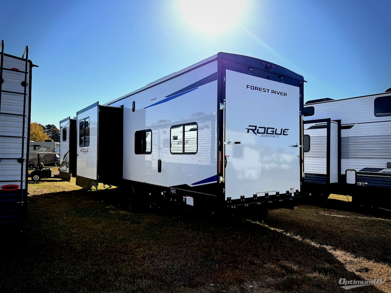 2026 Forest River Vengeance Rogue Armored 32L132 Photo 3