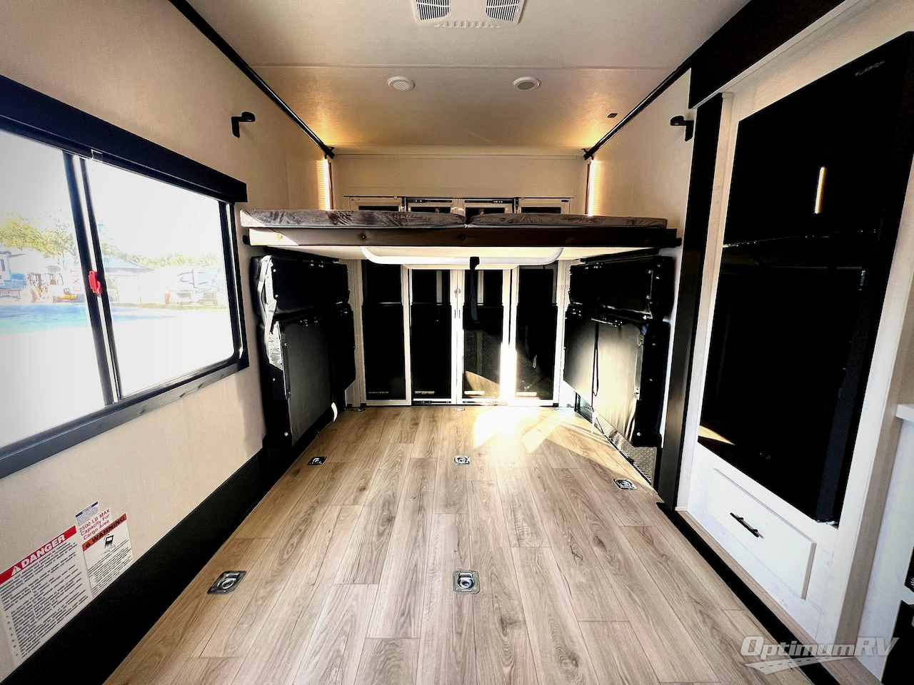 2026 Forest River Vengeance Rogue Armored 26L140 Photo 4