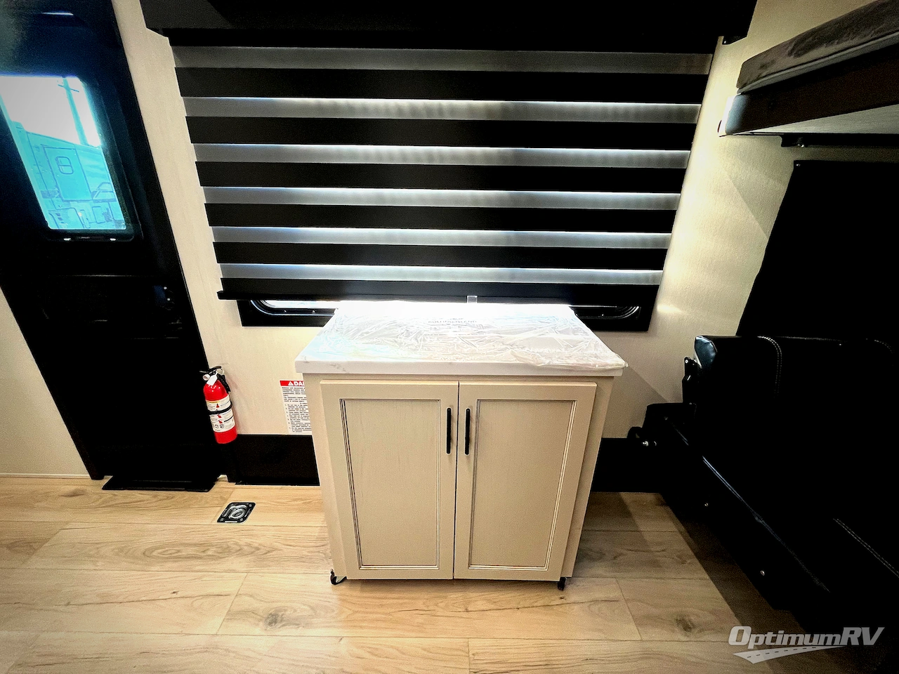 2026 Forest River Vengeance Rogue Armored 26L140 Photo 10