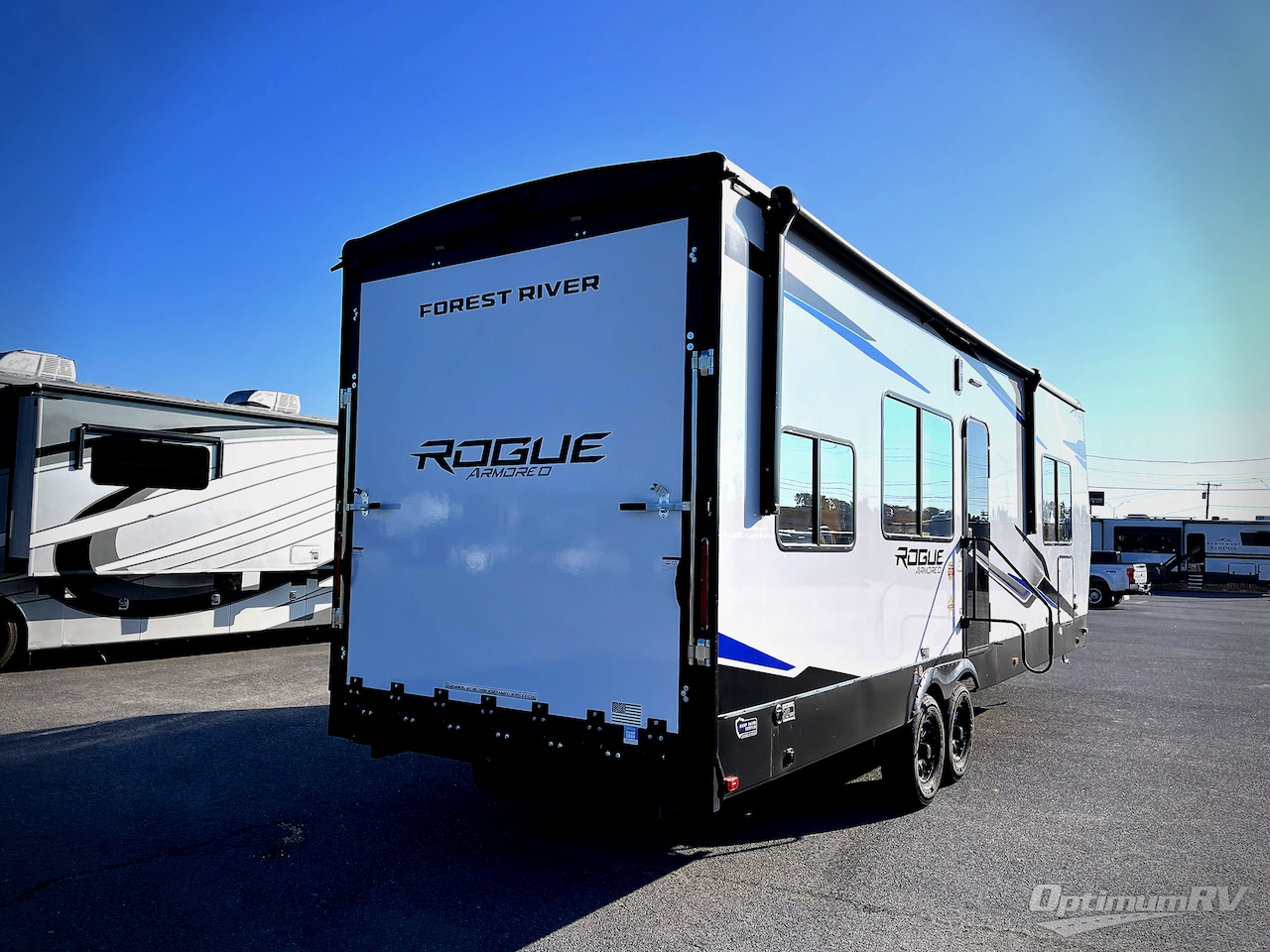 2026 Forest River Vengeance Rogue Armored 26L140 Photo 2