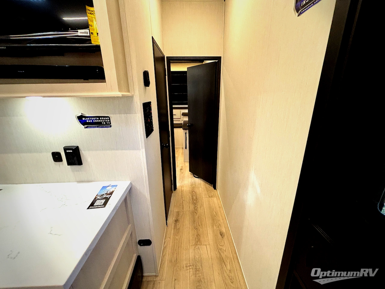 2026 Forest River Vengeance Rogue Armored 26L140 Photo 7