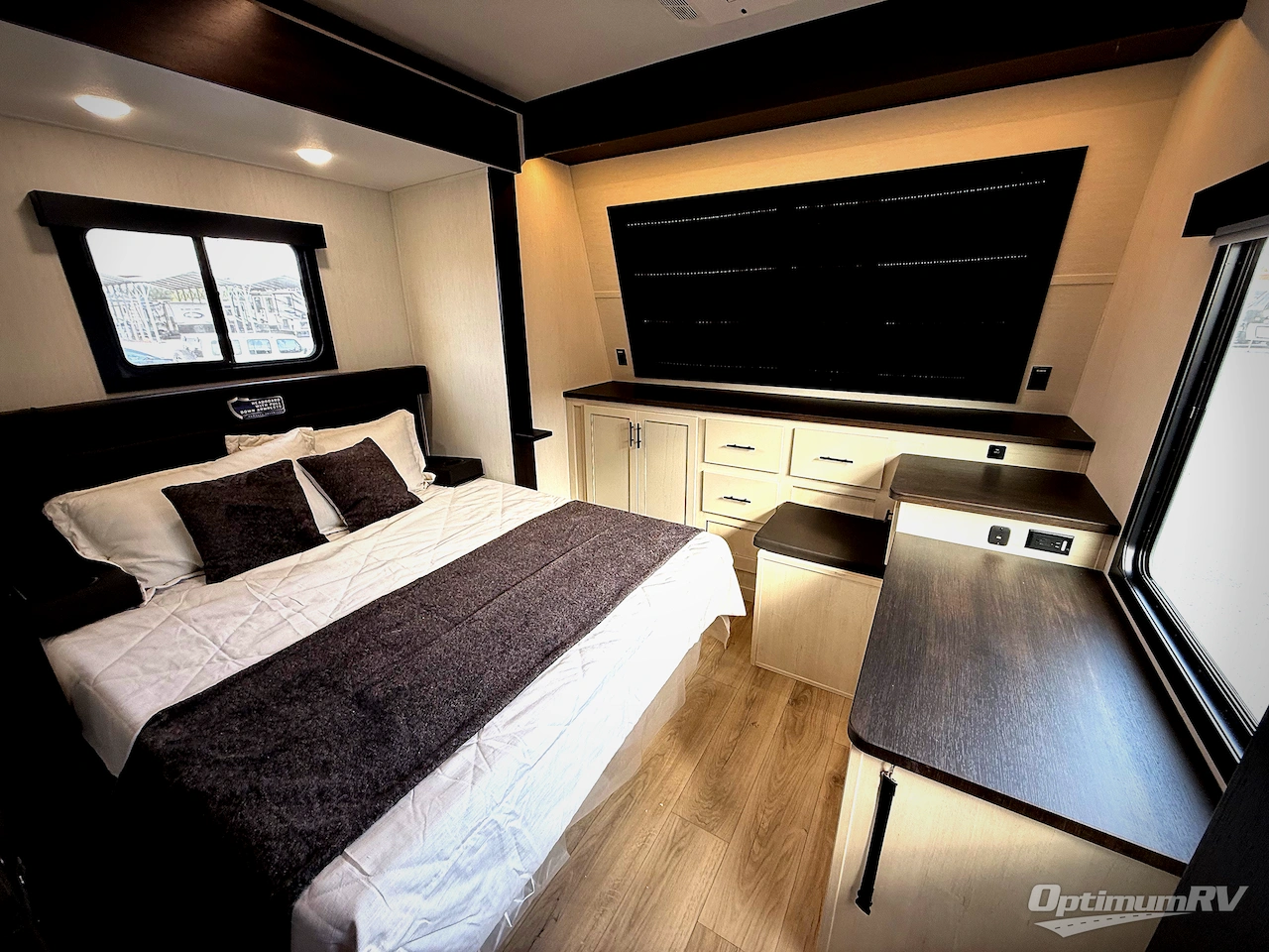 2026 Forest River Vengeance Rogue Armored 25L141 Photo 14