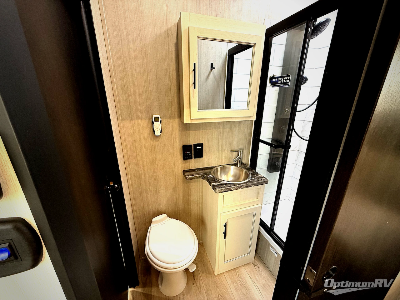 2026 Forest River Vengeance Rogue Armored 25L141 Photo 17