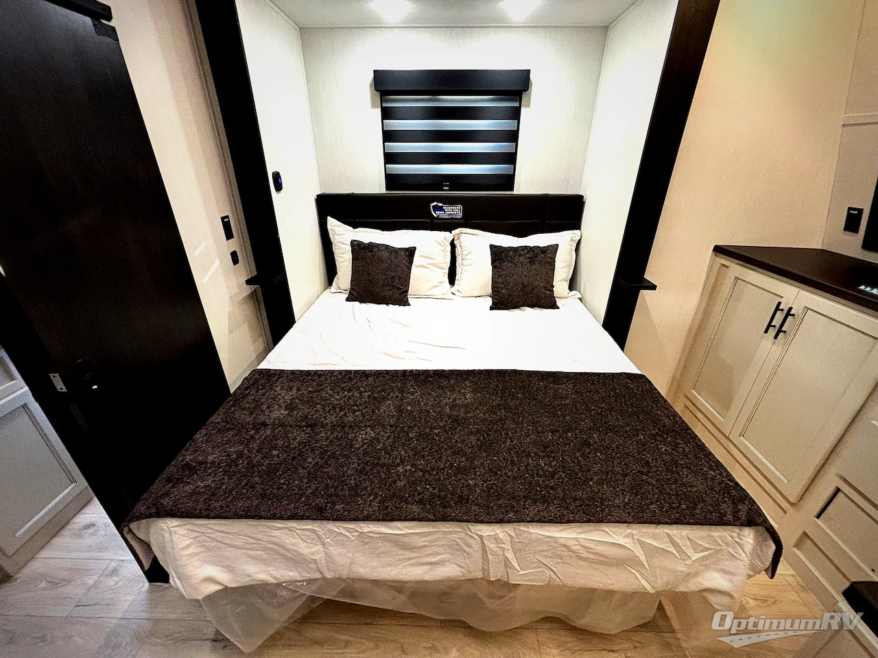 2026 Forest River Vengeance Rogue Armored 25L141 Photo 9