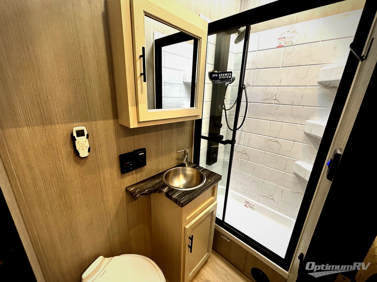 2026 Forest River Vengeance Rogue Armored 25L141 Photo 12