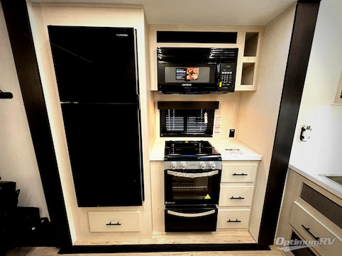 2026 Forest River Vengeance Rogue Armored 26L140 RV Photo 4