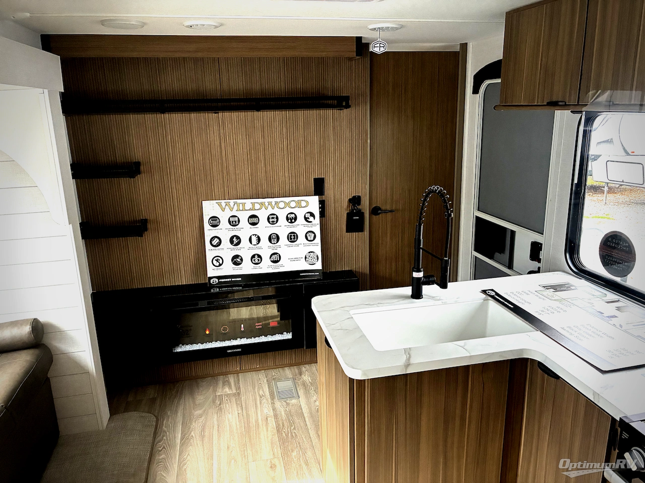 2026 Forest River Wildwood 31KQBTS Photo 17