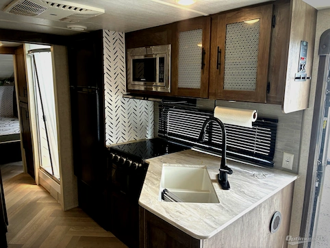 2021 Forest River Salem Cruise Lite 24RLXL RV Photo 3