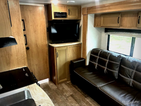 2020 Winnebago Towables Micro Minnie 2106FBS RV Photo 2
