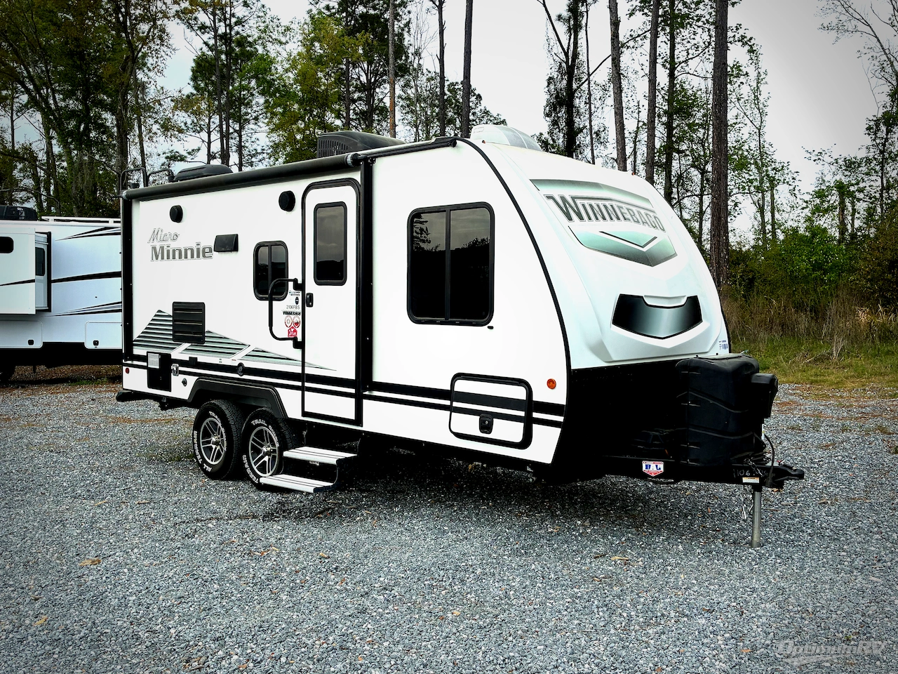 2020 Winnebago Towables Micro Minnie 2106FBS Photo 1