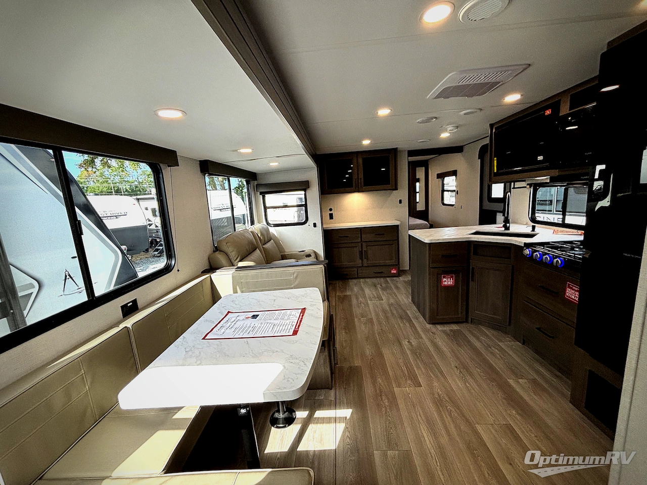 2026 Grand Design Transcend 325BHT Photo 5